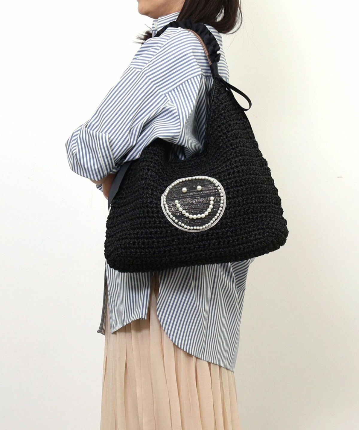 SMILEY 珍珠刺繡荷葉邊提手紙籃袋